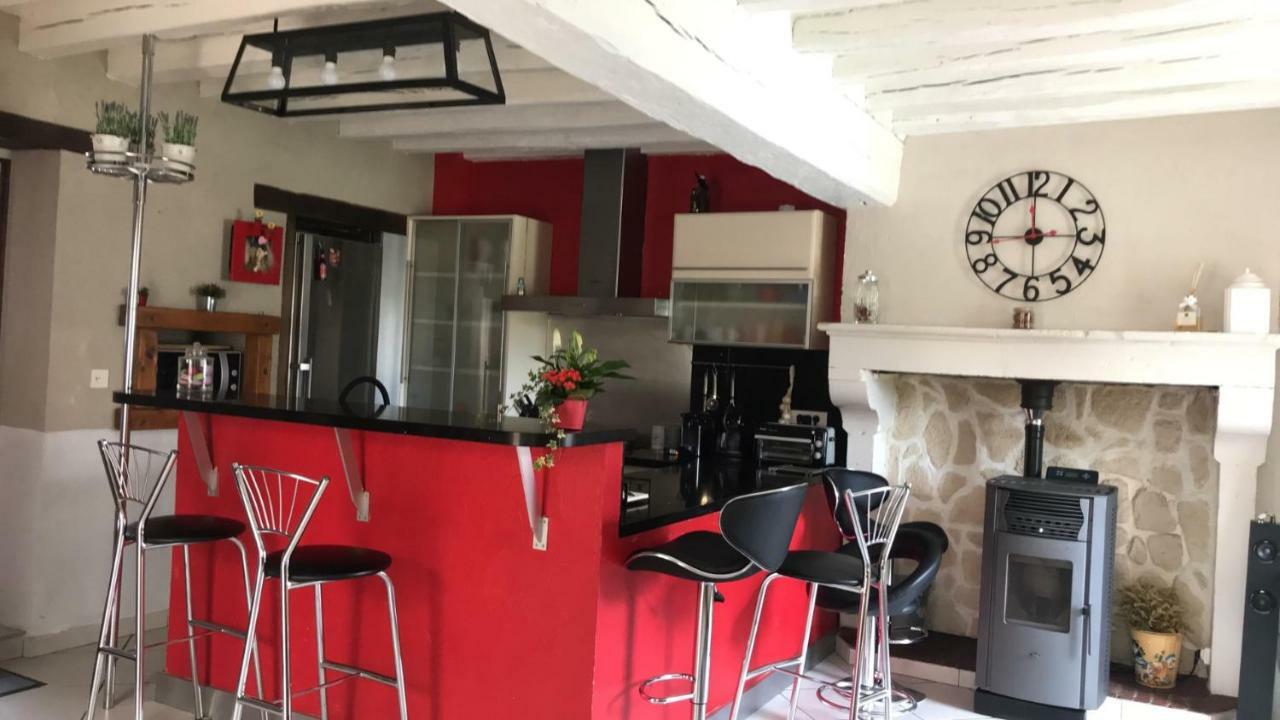 Maison D Helene Villy  Eksteriør billede